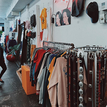 Inexpensive stores in the US for students